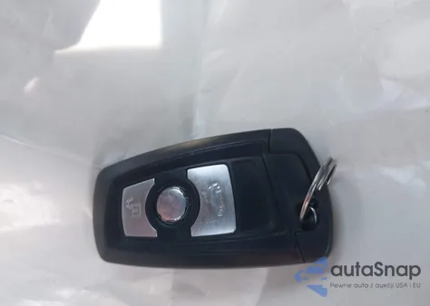 2013 BMW 320I xDrive из США, поврежденный, VIN WBA3C3C50DF981864